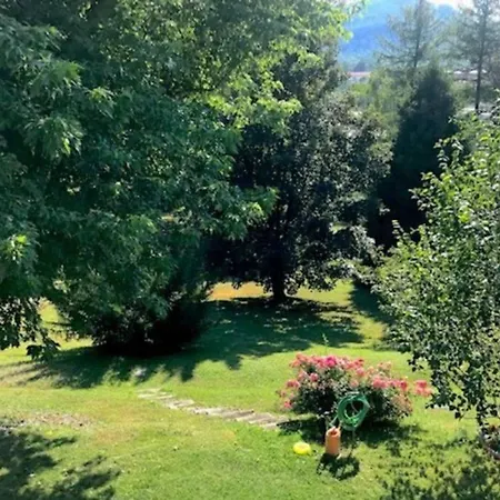 Como, Accogliente Mansarda Nel Verde Le Balze Lägenhet *